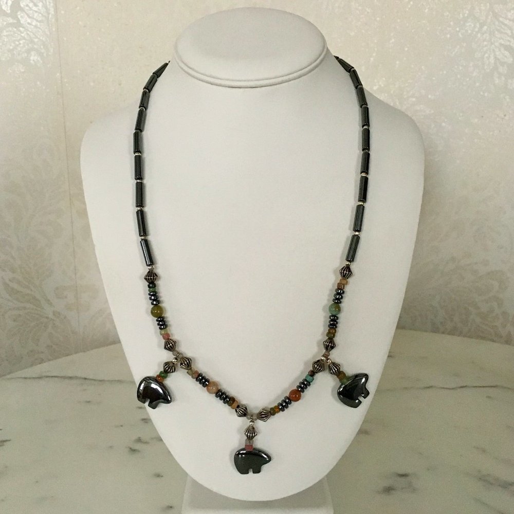 Vintage Alaska Polar Bear Stone Necklace MINT